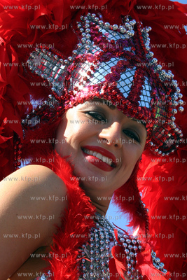 Skwer Kosciuszki Gdynia. Tancerki z zespolu X-Ray z...