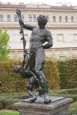 Praga (Czechy). W Ogrodach Senatu Republiki Czeskiej...