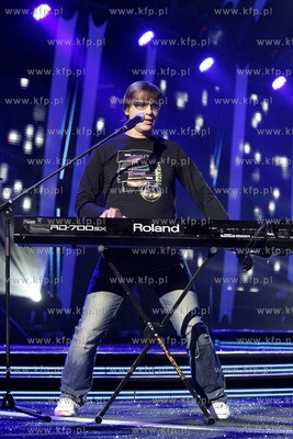 Sopot Hit Festiwal 2009. Nz. wokalista zespolu PIN,...
