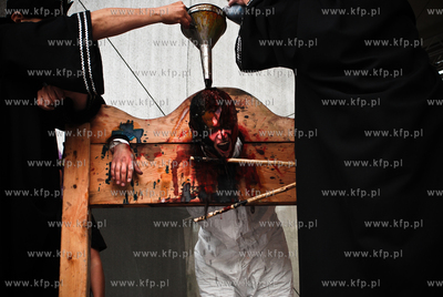 Jedna z atrakcji Jarmarku sw. Dominika byl chrzest...