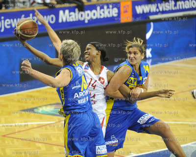 Krakow. Mecz ekstraklasy koszykarek
Wisla Can-Pack...