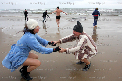 Swinoujscie. XVIII Final WOSP. Kilku morsow ze Swinoujscia...