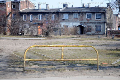 Dzielnica Gdanska Letnica, ul. Uczniowska.
25.03.2010
fot....