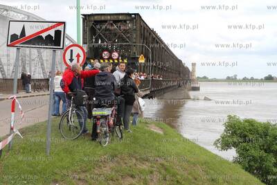 Ok. godz. 11 do Tczewa dotarla fala kulminacyjna. Poziom...
