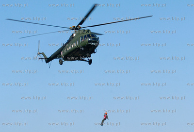 Na Centralnym Poligonie Sił Powietrznych w Ustce zakonczyly...
