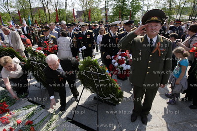 Rosja, Kaliningrad. Parada z okazji 68 rocznicy zwyciestwa...