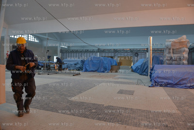 Gdynia. Dobiega konca remont elewacji budynku dawnego...