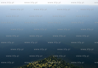 Kepa Redlowska z lotu ptaka. Na pierwszymplanie rezerwat...