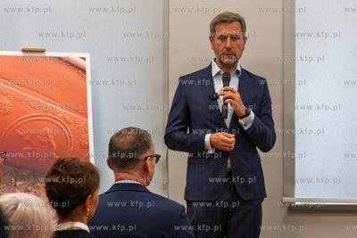 Prezentacja wyników badań archeologicznych na terenie...