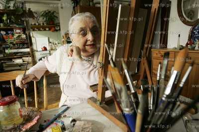 Lucyna Legut - Lucha - aktorka, malarka, pisarka. Na...