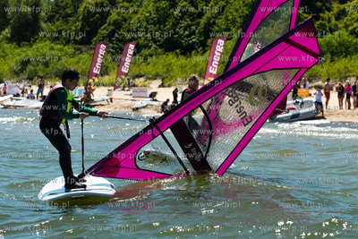 Plaza w Sopocie, przy Sopockim Klubie Zeglarskim. Briefing...