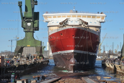 Stocznia Gdansk. Pochylnia B1. Wodowanie promu pasazersko-samochodowego...