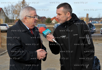 Banino, ul. Tuchomska. Uroczystosc wmurowania kamienia...