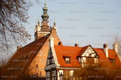 Gdansk. Wielki Mlyn i Kosciol sw. Katarzyny.
09.03.2011
fot....