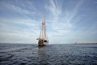 Zatoka Gdanska. Proba morska wyremontowanego zaglowca...