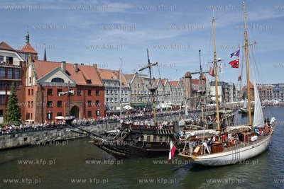Gdansk. Baltic Sail. Parada Zaglowców na Motlawie....