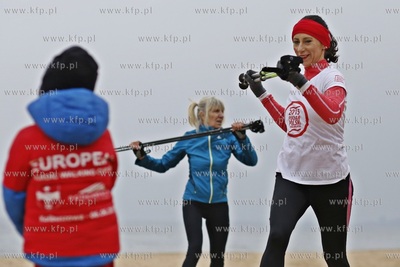 Gdańsk Jelitkowo. Walentynkowy Rajd Nordic Walking...