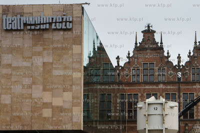 Gdańsk. Remont Teatru Wybrzeże. 10.02.2022 / fot....