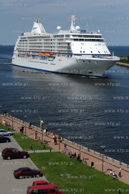 Wycieczkowiec Seven Seas Voyager jest drugim najwiekszym...