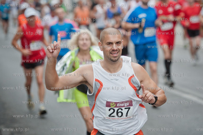 Gdynia. Ulica Swientojanska. XVIII Maraton Solidarnosci....
