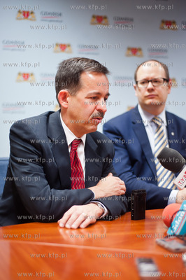 Gdansk. Urzad Miejski. Konferencja prasowa z udzialem...