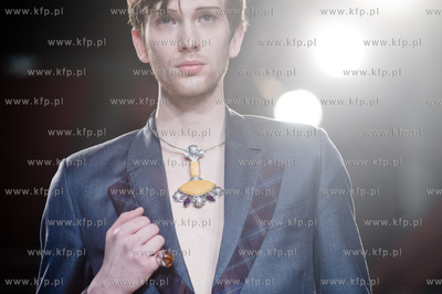 Centrum Stocznia Gdansk. Gala Amber Look Trends & Styles...