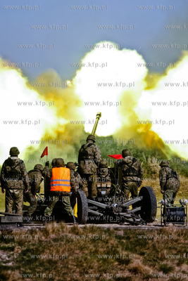 Centralny Poligon Sil Powietrznych w Ustce. Strzelanie...