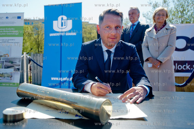 Gdansk. Batycki Kampusu Uniwersytetu Gdanskiego. Uroczystosc...