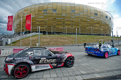 Gdansk. Plac przed PGE Arena. Zawody Drift Masters...