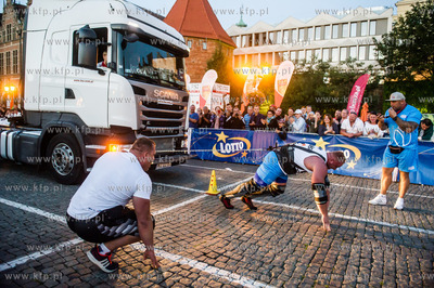 Gdańsk. Targ Węglowy. Zawody Pucharu Polski Strong...