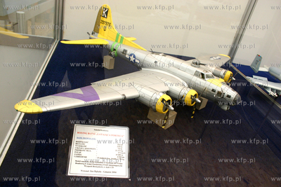 "Swiat Modelarstwa - targi, wystawa, gielda" to jedna...