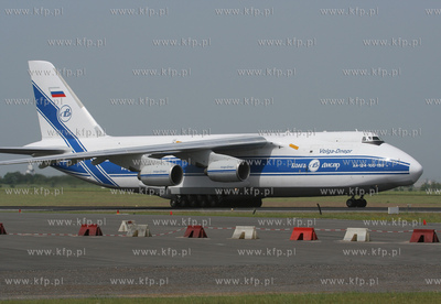 Berlin, ILA Air Show 2008. Nz. Antonow 124, linii Volga...