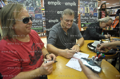 Spotkanie z zespolem Budka Suflera w Empiku Galerii...