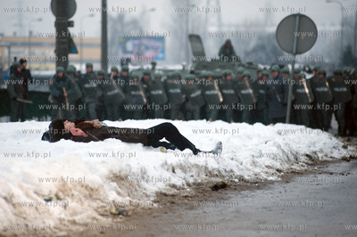 Rekonstrukcja wydarzen grudnia70 " Gdynia70. Za chleb...
