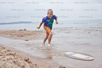 Gdansk Jelitkowo Nz zawody II edycji Polish Skimboarding...