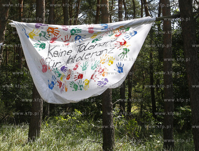 Niemcy. Manifestacja mieszkancow Pasewalku i okolicznych...