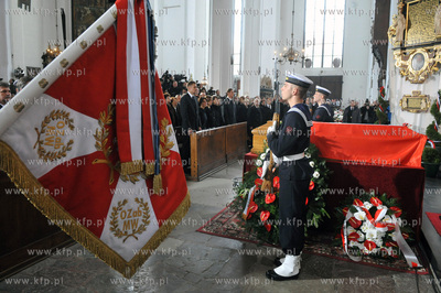 Bazylika Mariacka w Gdansku. Uroczystosci pogrzebowe...