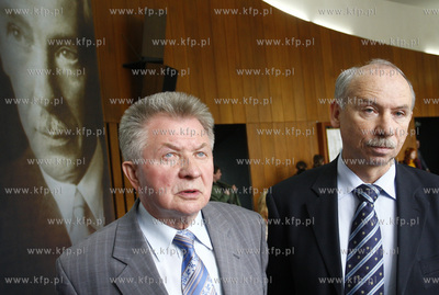 Gdynia. Wyzsza Szkola Administracji i Biznesu. Pierwsza...