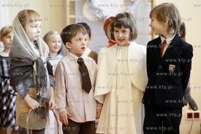 Dzieci z przedszkola nr 2  im. Jana Brzechwy wystapiły...