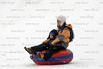 Rozpoczecie sezonu narciarskiego w Wiezycy na Kaszubach....