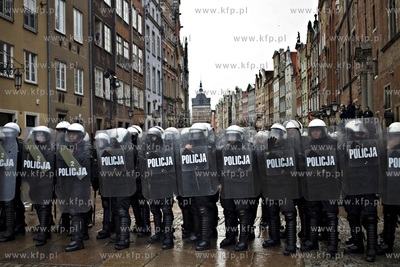 Gdańsk. Manifestacja przeciw imigrantom. 22.11.2015...