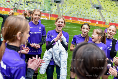 Mecz drużyn influencerek na Polsat Plus Arenie Gdańsk...