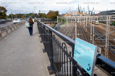 Na gdańskich mostach i wiaduktach pojawiły się tabliczki...