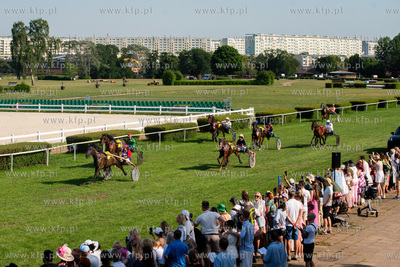 Sopot. Hipodrom. Wyścigi konne Sopot oraz Konkurs...