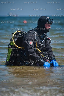 Gdansk. Plaza w Brzeznie. Diving Day 2013 - impreza...