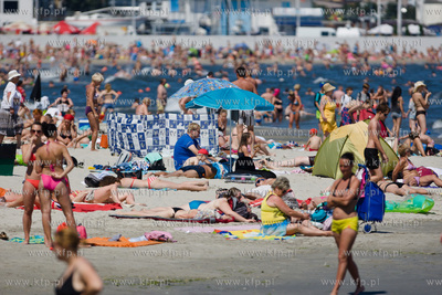Gdynia. Upalny, sloneczny, wakacyjny dzien na plazy...