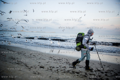 Sopot. Piaskiem w raka - charytatywny marsz brzegiem...