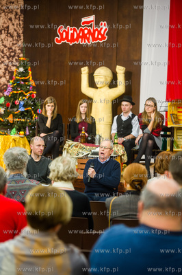 Stocznia Gdanska. Sala BHP. XXXVI Salon Mlodopolski...
