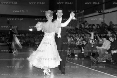 XVI Turniej Tańca Towarzyskiego „Jantar-86" w hall...