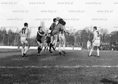 II Liga piłki nożnej. Mecz Arki Gdynia z Wisłoką...